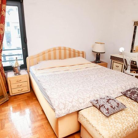 Ugodan I Luksuzan Apartman Banja Luka Exterior foto